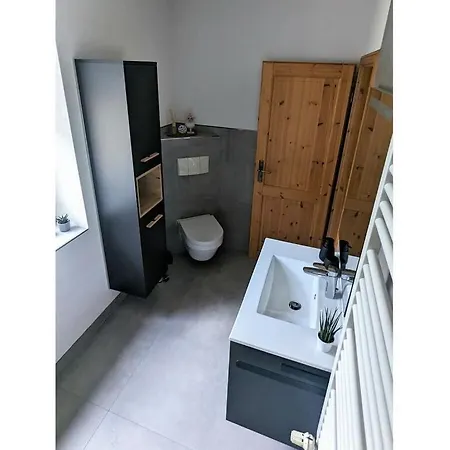 Old Forge Modern Retreat *